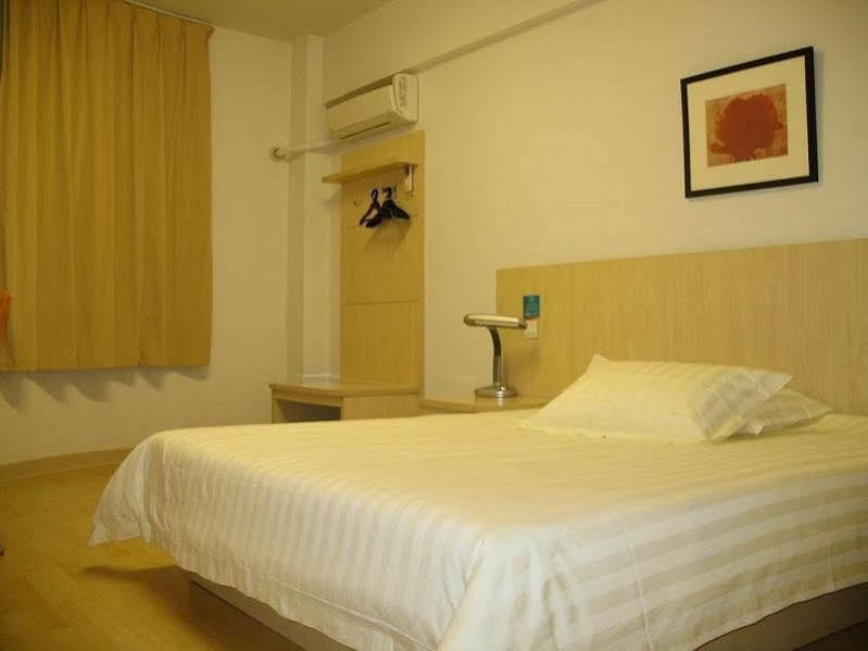 Jinjiang Inn - Shanghai Xinsong Road Esterno foto
